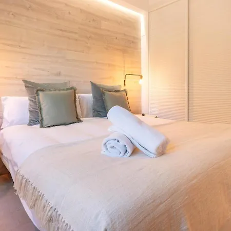 Апартаменты Vacation L Golden Mile Oasis L Family Friendly L Next To The And Puente L 24-7 Security Марбелья