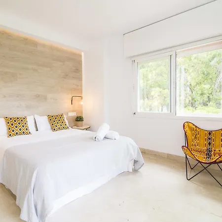 Apartman Vacation L Golden Mile Oasis L Family Friendly L Next To The And Puente L 24-7 Security Marbella