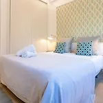Golden Mile Oasis: Beachfront Family Haven At Puente * Marbella