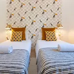 Golden Mile Oasis: Beachfront Family Haven At Puente Apartment Marbella