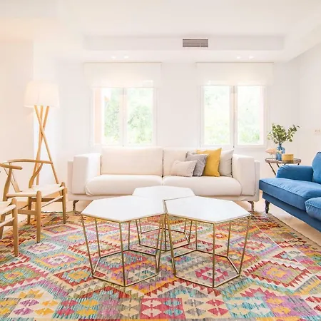 Golden Mile Oasis: Beachfront Family Haven At Puente *