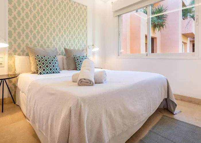 Apartment Vacation L Golden Mile Oasis L Family Friendly L Next To The And Puente L 24-7 Security Marbella