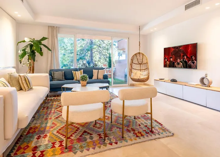 Vacation L Golden Mile Oasis L Family Friendly L Next To The And Puente L 24-7 Security * Marbella