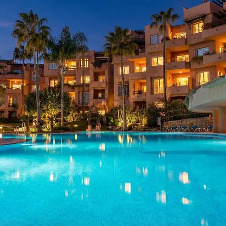 Vacation L Golden Mile Oasis L Family Friendly L Next To The And Puente L 24-7 Security * マルベーリャ