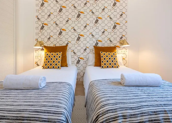 Vacation L Golden Mile Oasis L Family Friendly L Next To The And Puente L 24-7 Security Apartmán Marbella